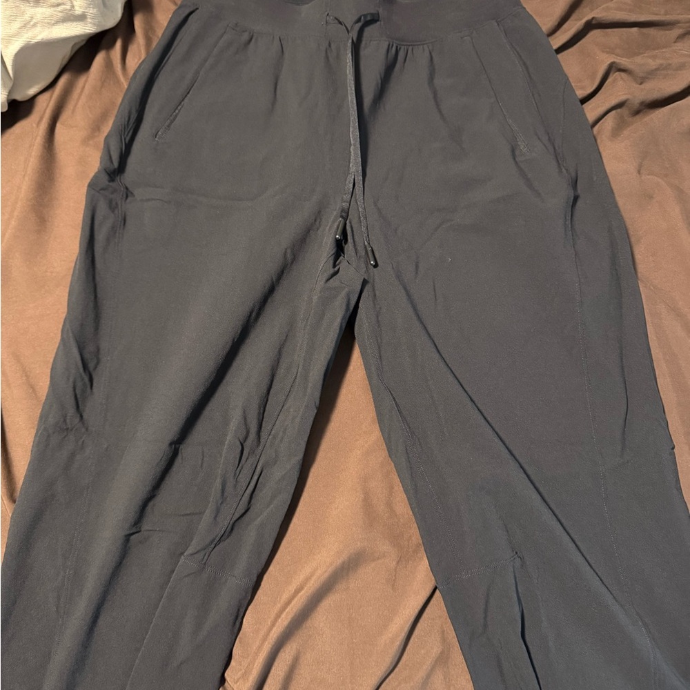 Lululemon License to Train High Rise Pants